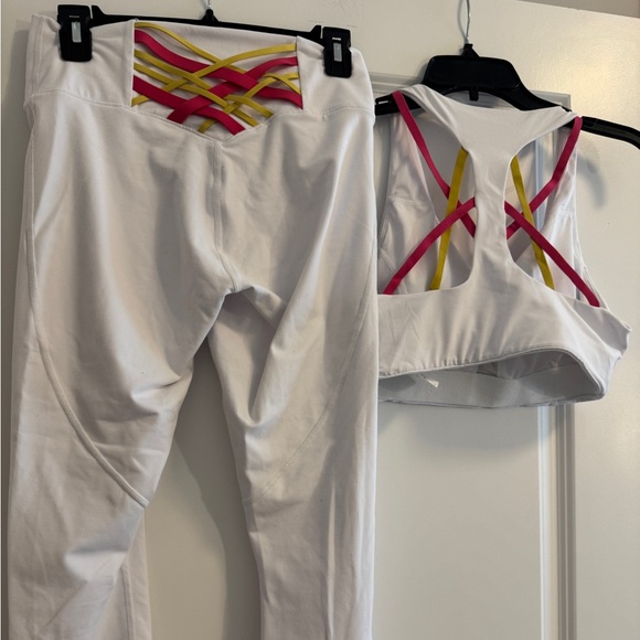 White matching Fabletics set - Picture 5 of 6